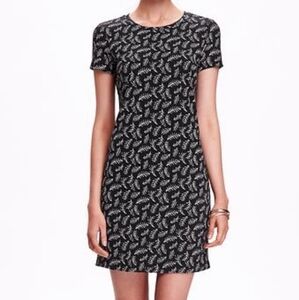 Old Navy Black and White T-shirt Dress Sz M